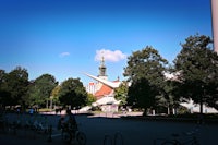 a group of bicycles parked in a park